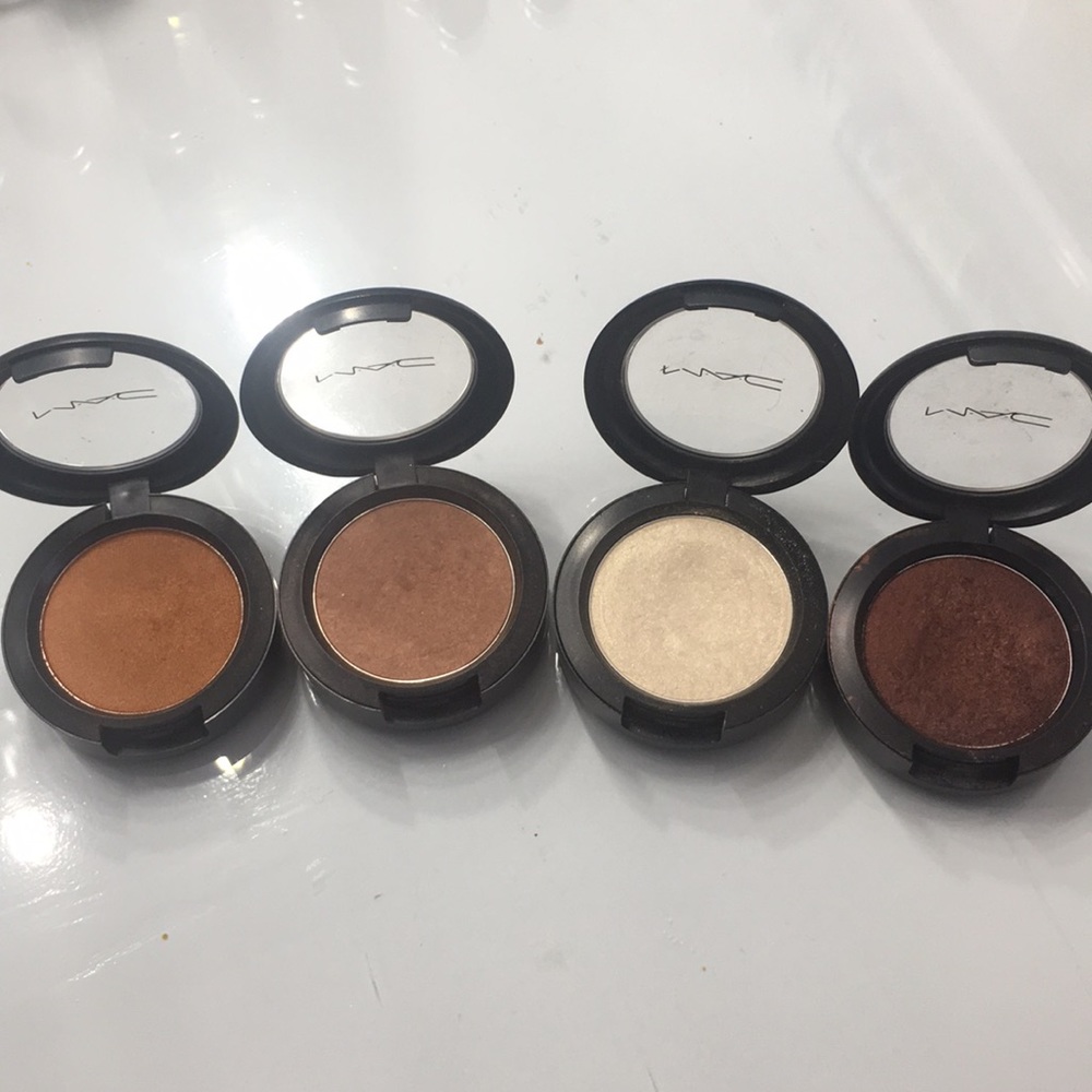 Mac eyeshadow